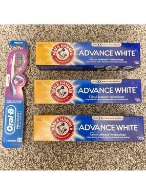 Lot 4 Arm & Hammer Advanced White Toothpaste Oral B Pro-Flex Eraser Toothbrush